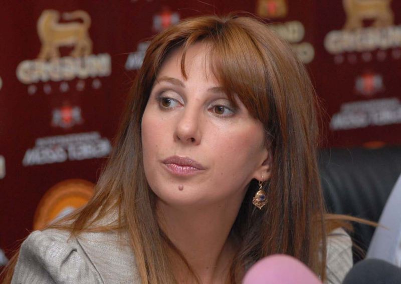 Զարուհի Փոստանջյան