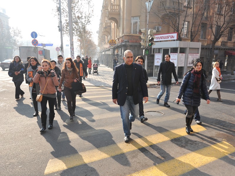 Րաֆֆի Հովհաննիսյանի քարոզարշավը Երեւանում