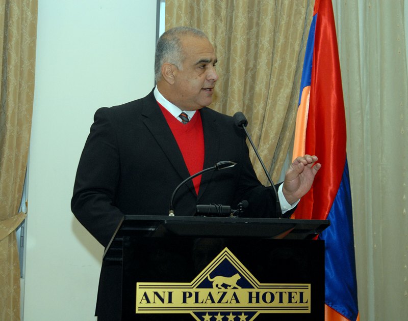 ՐԱՖՖԻ ՀՈՎՀԱՆՆԻՍՅԱՆԻ ԱԶԳԱՅԻՆ ՏԱՐԵԿԱՆ ՈՒՂԵՐՁԸ