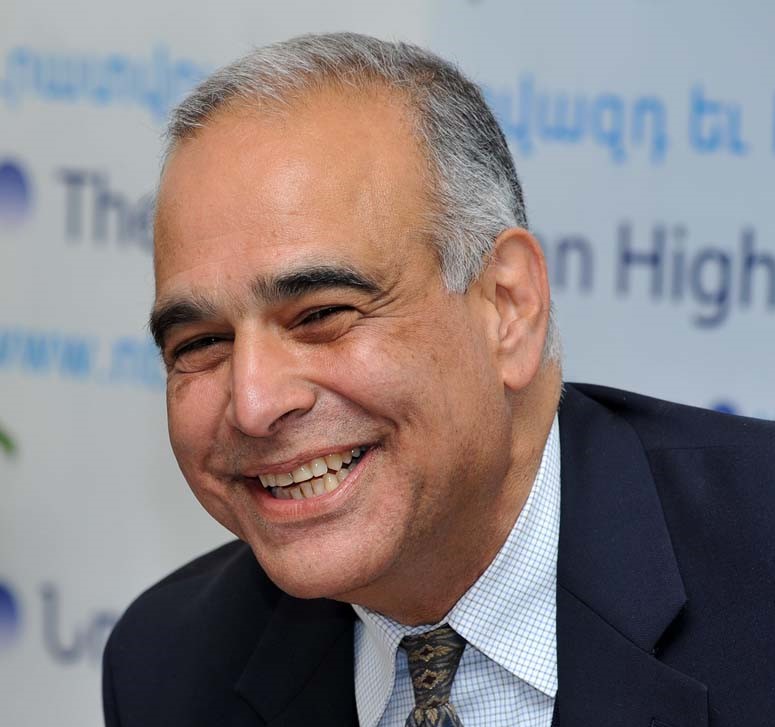 «ԺԱՌԱՆԳՈՒԹՅՈՒՆԸ» ԵՐԵՎԱՆԻ ՔԱՂԱՔԱՊԵՏԻ ԹԵԿՆԱԾՈՒ Է ԱՌԱՋԱԴՐՈԻՄ ՐԱՖՖԻ ՀՈՎՀԱՆՆԻՍՅԱՆԻՆ